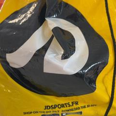 Bolsa Jaune, ha sido reportado por ilévia con iLost