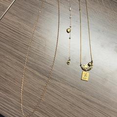 Lepokoa, gisa salatu by Pathé Ede iLost erabiliz