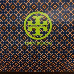 Purchases Tory Burch, gemeldet von Designer Outlet Roermond über iLost