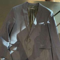 Blazer Drykorn for beautiful people, gemeldet von Van der Valk Hotel Amsterdam-Amstel über iLost