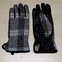 Handschoenen, zoals gemeld door Arriva Oost-Brabant met iLost