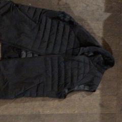 Bodywarmer Zwart, zoals gemeld door De Heeren van Aemstel met iLost
