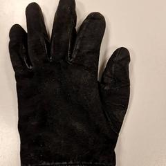 Rukavice, ako bolo nahlásené Vrije Universiteit Amsterdam pomocou iLost