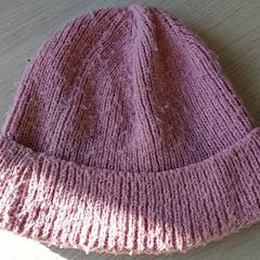 Odzież - Roze muts Audrey, zgłoszono przez Regio Limburg - Leuven przy użyciu iLost