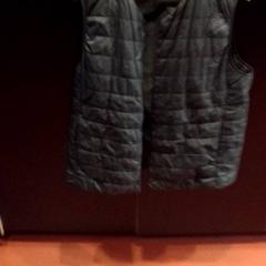 Escalfador corporal Donkerblauw, segons ha informat TivoliVredenburg mitjançant iLost