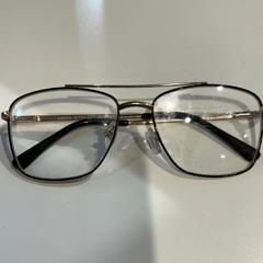 Óculos op sterkte, como reportado por Gemeente Zevenaar utilizando o iLost