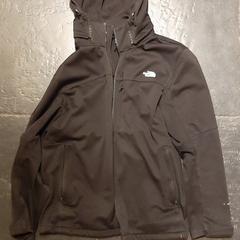 North face jas maat XXL gevonden Café De Uyl, come riportato a iLost