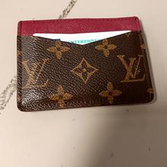 Tarjetero Schilstra, ha sido reportado por IKEA Groningen con iLost