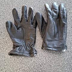 Rękawiczki, zgłoszono przez Connexxion Amstelveen przy użyciu iLost