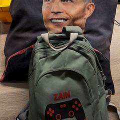 Kussen ronaldo groene rugzak, gisa salatu by Van der Valk Hotel Assen iLost erabiliz