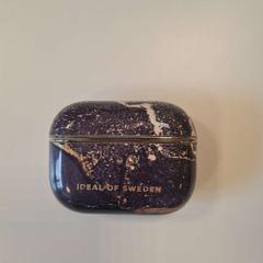 イヤポッド がiLostで Breda University of Applied Sciences Mgr. Hopmansstraat によって報告されました