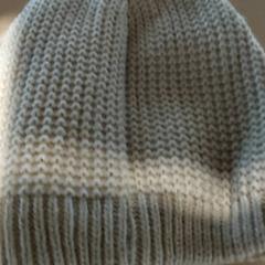 Kleding -"muts, zoals gemeld door Regio Antwerpen - Brussel met iLost