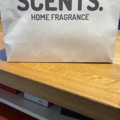 Aankoop scents, jak nahlášeno Designer Outlet Roermond pomocí iLost