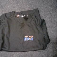 Tshirt, como reportado por SnowWorld Landgraaf utilizando o iLost