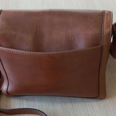 Handtas Holman, zoals gemeld door Arriva West-Brabant met iLost