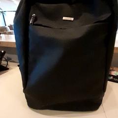 Bolsa, ha sido reportado por Van der Valk Hotel Schiphol con iLost