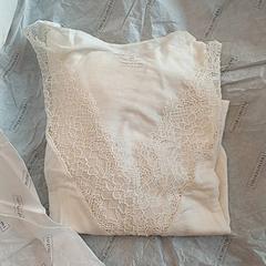 Oblečenie Beige / intimissimi, ako bolo nahlásené IKEA Nantes pomocou iLost