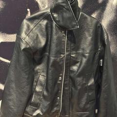 가죽 코트 zwart, iLost를 사용하여 AFAS Live에 보고됨