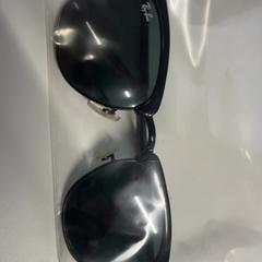İLost kullanarak TU/e - Receptie Matrix tarafından bildirildiği gibi Güneş gözlüğü Black, Rayban