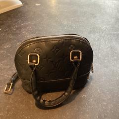 Handbag, as reported by Stadsgebied Weesp using iLost