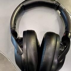 Fejhallgató Zwart, amint azt Qbuzz GD Groningen HS az iLost segítségével jelentette.