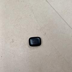 Oortjes case Zwart, zoals gemeld door Qbuzz GD Groningen Peizerweg met iLost