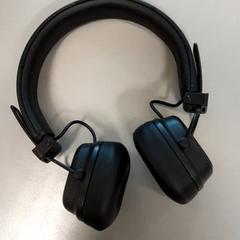 Écouteurs, a été signalé par Vrije Universiteit Brussel (VUB) utilisant iLost