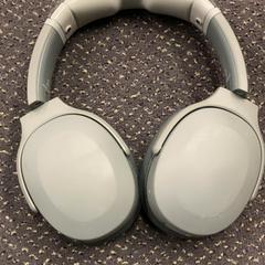 Auriculars Skullcandy, segons ha informat Pathé Eindhoven mitjançant iLost