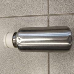 İLost kullanarak Centraal magazijn tarafından bildirildiği gibi Içki şişesi inox