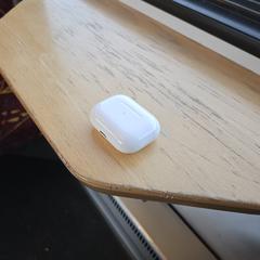 Apple AirPods case wit, ha sido reportado a iLost