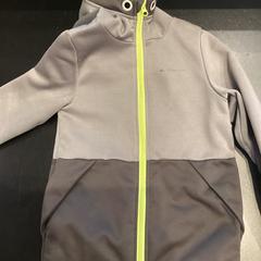 Casaco, como reportado por Johan Cruijff ArenA utilizando o iLost