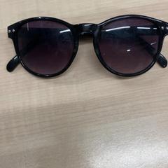 Sonnenbrille, gemeldet von IKEA Eindhoven über iLost