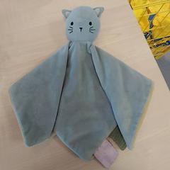 Kuschelige ohrfeige Bleu chat, gemeldet von IKEA Strasbourg über iLost