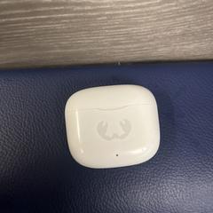 Fresh N Rebel oplaadcase がiLostに報告されました