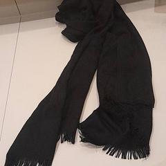 Scarf Zwart, as reported by Van der Valk Hotel Schiphol using iLost