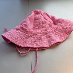 Hoedje, som rapportert av Madurodam ved bruk av iLost