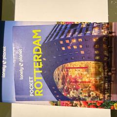 Książka, zgłoszono przez Room Mate Bruno przy użyciu iLost