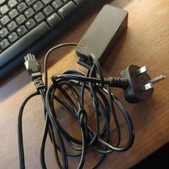 Nabíječka notebooku black, jak nahlášeno BOAT&CO pomocí iLost