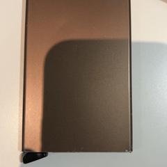 カードホルダー Van den kroonenberg がiLostで Pathé Nijmegen によって報告されました