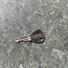 Gakoa, gisa salatu by KABUL à GoGo / Teatro iLost erabiliz