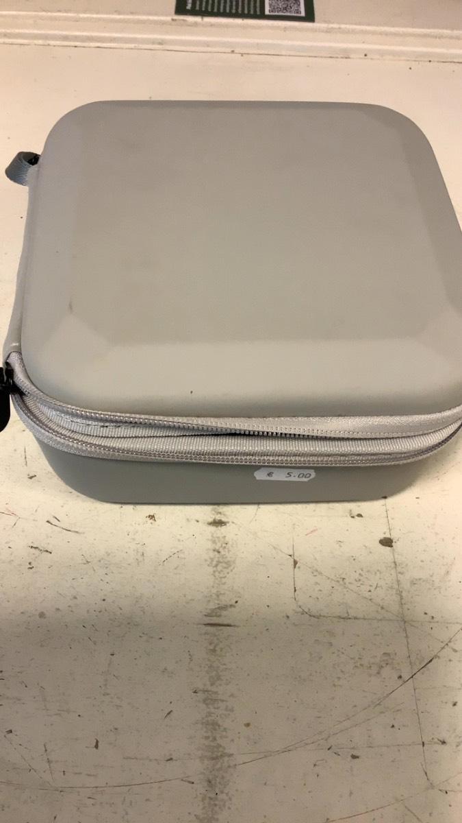 Headphone case headphone