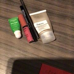 Cosmetica, segons ha informat Van der Valk Hotel Zwolle mitjançant iLost