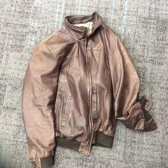 Kožený kabát Bruin, jak nahlášeno Breng Nijmegen pomocí iLost