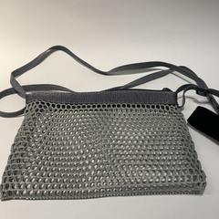 ショルダーバッグ がiLostで IKEA横浜 によって報告されました