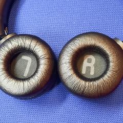 Koptelefoon, gisa salatu by UvA REC iLost erabiliz