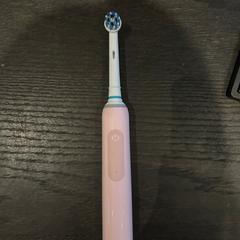 歯ブラシ Roze がiLostで Van der Valk Hotel Amsterdam-Amstel によって報告されました