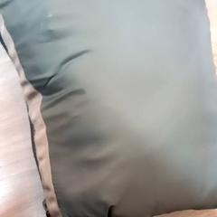 Giacca, come riportato da Leonardo Royal Hotel Amsterdam utilizzando iLost