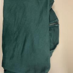 Jaqueta Sweatshirt, segons ha informat Movie Park Germany mitjançant iLost