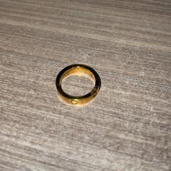 Prsten goud, jak nahlášeno Van der Valk Hotel Haarlem pomocí iLost