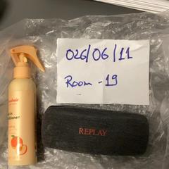 Botila Empty sunglasses case and conditioner, gisa salatu by MEININGER Hotel Copenhagen iLost erabiliz